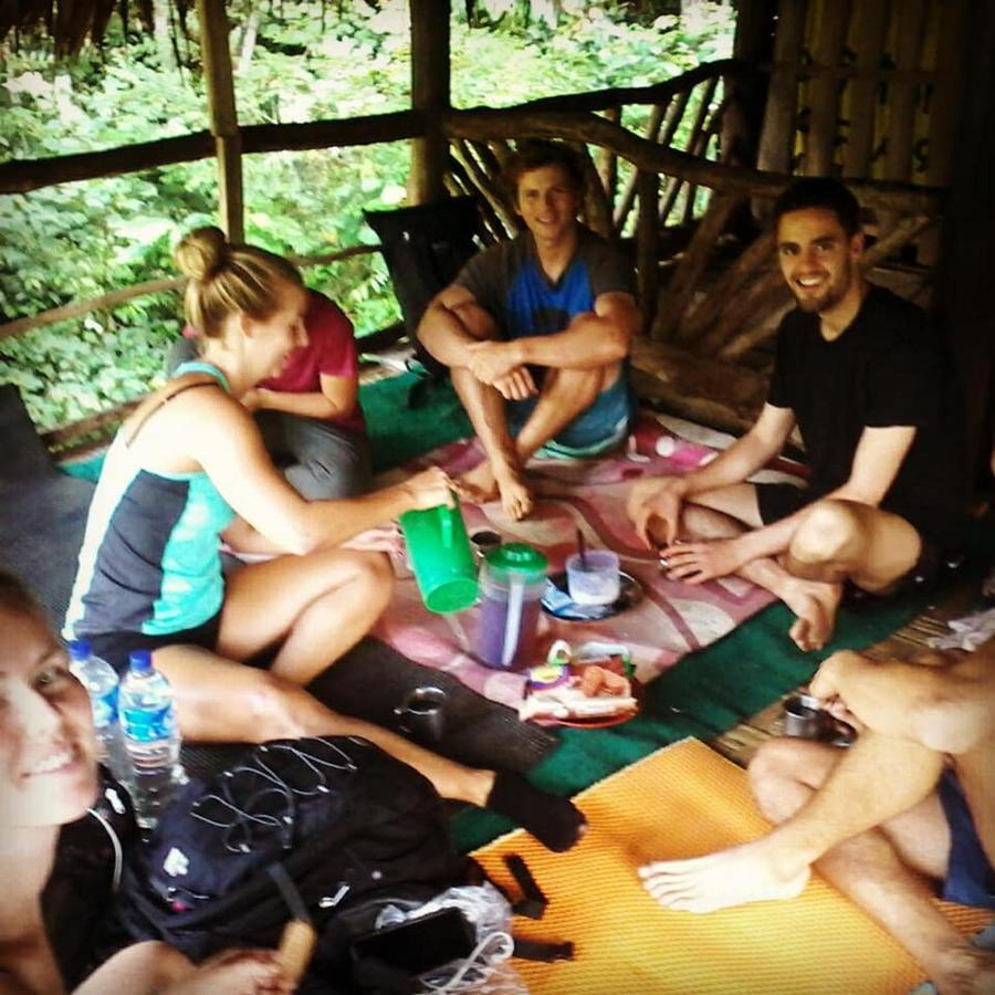 Orangutantreksumatra & Lovely Jungle Lodge Only Book If You Are Treking With Us Букіт-Лаванґ Екстер'єр фото