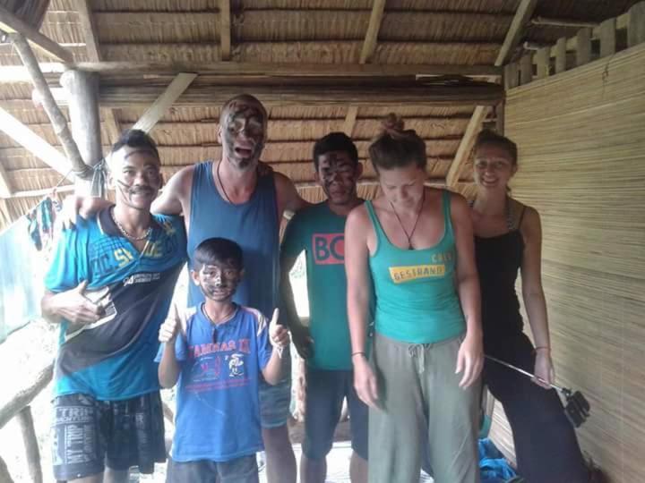 Orangutantreksumatra & Lovely Jungle Lodge Only Book If You Are Treking With Us Букіт-Лаванґ Екстер'єр фото