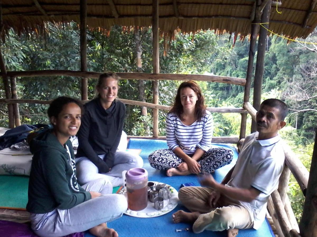 Orangutantreksumatra & Lovely Jungle Lodge Only Book If You Are Treking With Us Букіт-Лаванґ Екстер'єр фото
