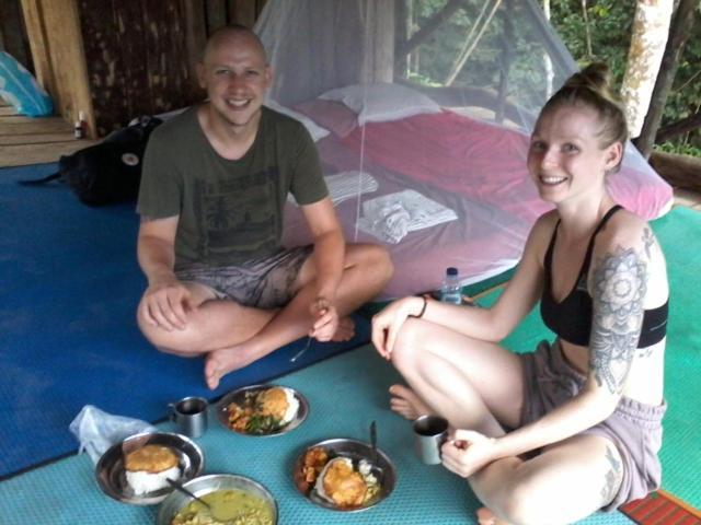 Orangutantreksumatra & Lovely Jungle Lodge Only Book If You Are Treking With Us Букіт-Лаванґ Номер фото