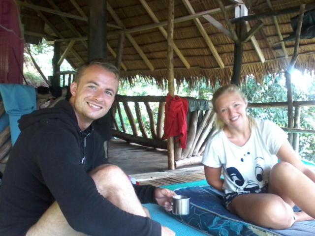 Orangutantreksumatra & Lovely Jungle Lodge Only Book If You Are Treking With Us Букіт-Лаванґ Номер фото