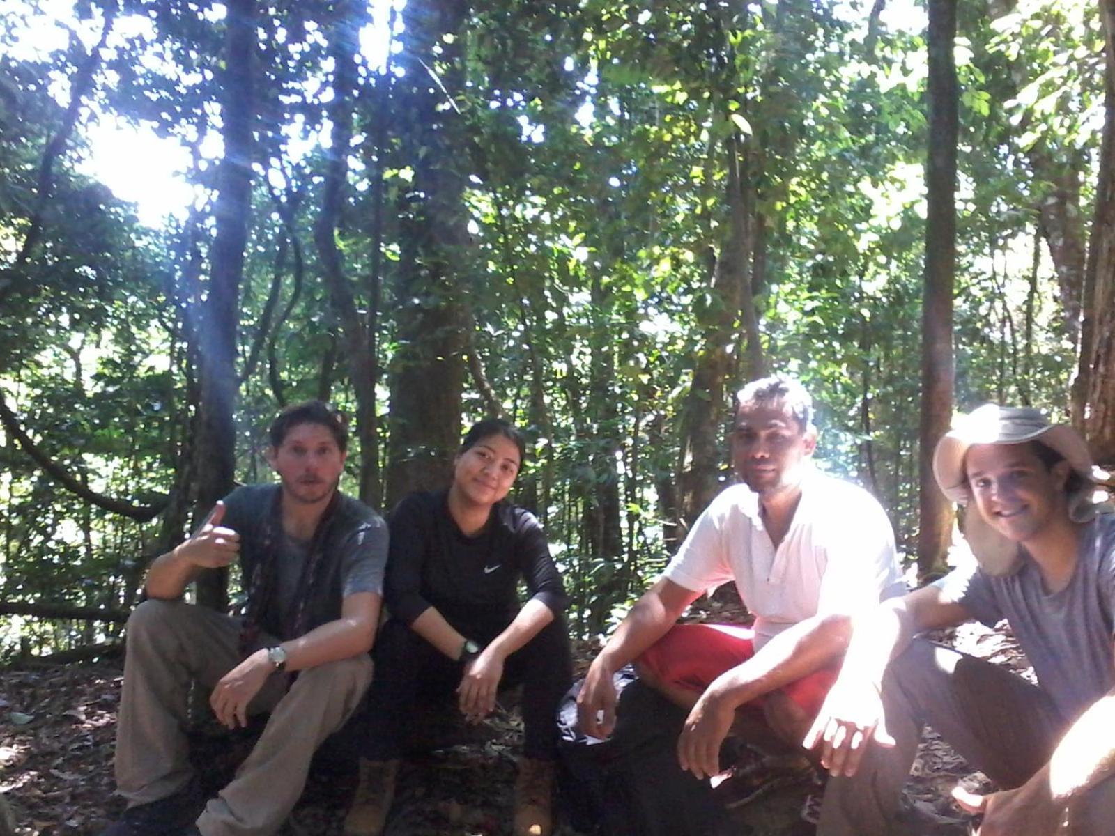 Orangutantreksumatra & Lovely Jungle Lodge Only Book If You Are Treking With Us Букіт-Лаванґ Номер фото